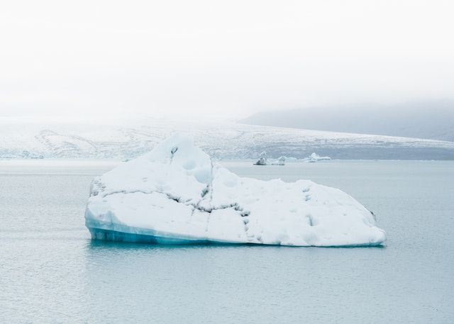 格陵蘭冰層下的隱藏水體 現行氣候模型恐發生改變 
