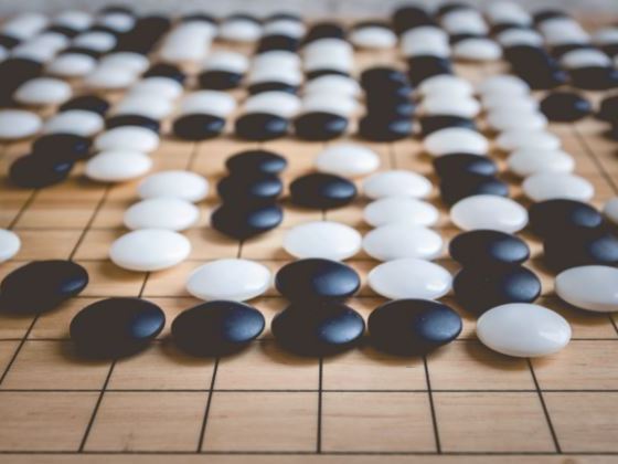 電腦如何擊敗世界棋王？—AlphaGo人工智慧技術