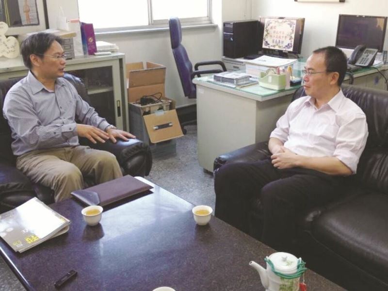 師大化學系教授林文偉專訪