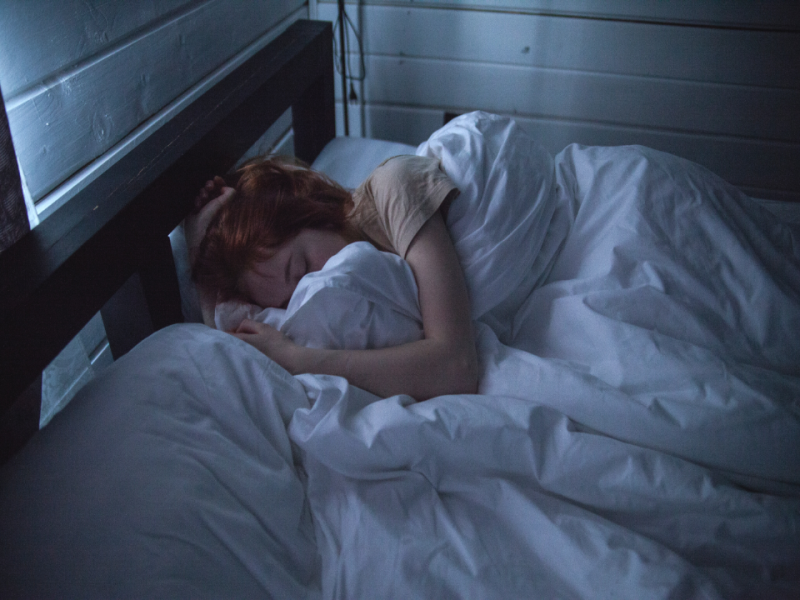 睡覺時照射人造光線將增加女性肥胖風險