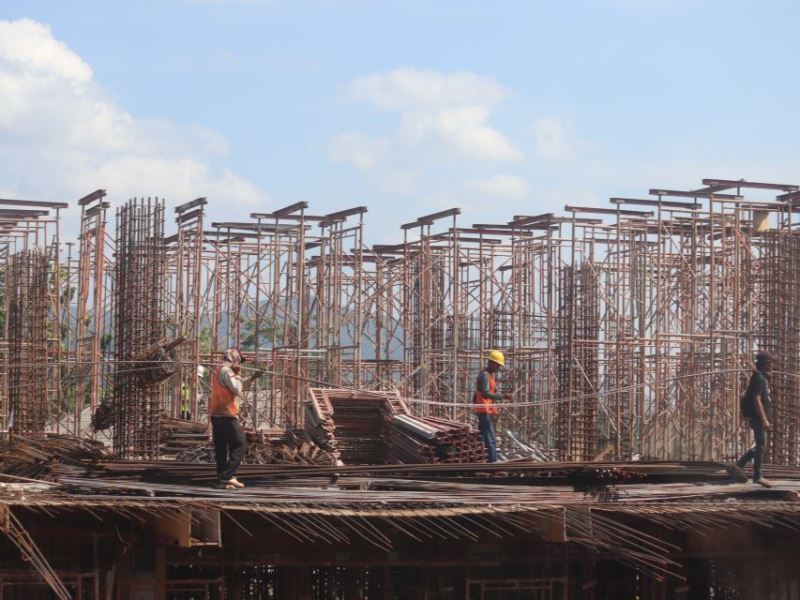 土地公廟挑戰智慧建造 成大以機械手臂打造高難度六面曲牆