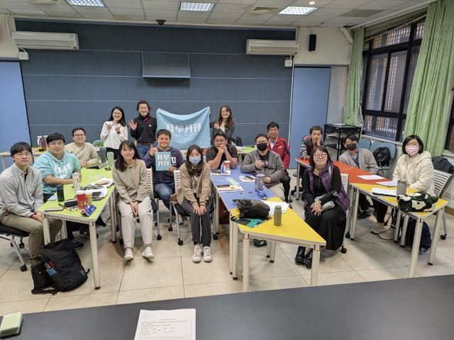 從實作與遊戲中探討 科學閱讀與爭議性科學議題