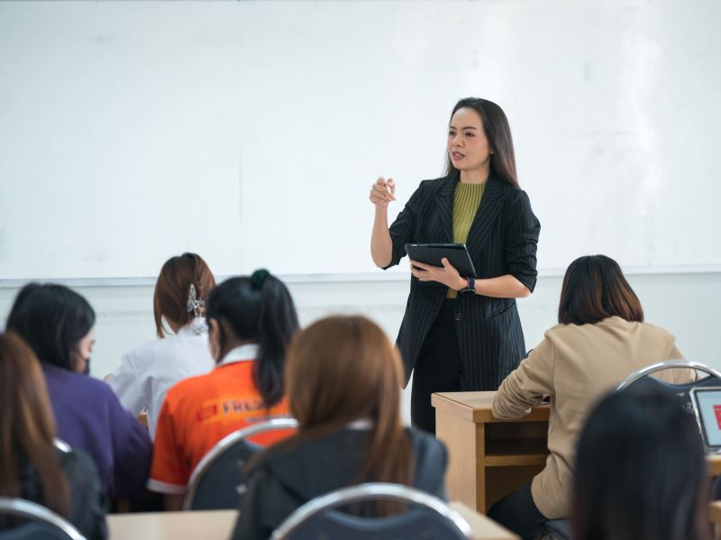 以AI輔助探索大學課堂的公共倫理審議