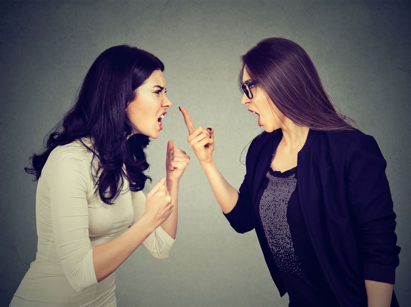 有禮貌可能會吃虧？ 咒罵有助於提升自信