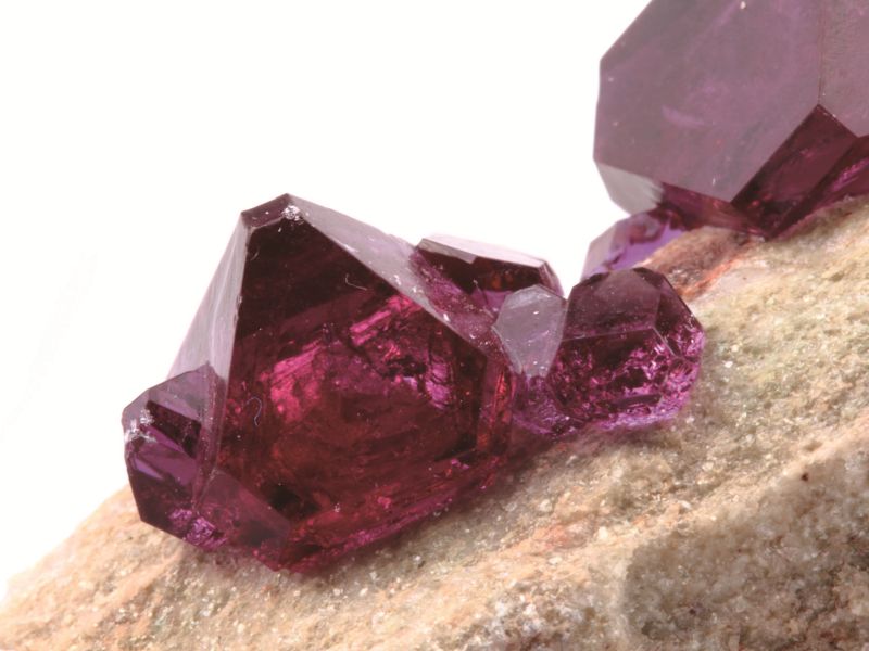 「明礬」的逆襲？老材料進攻新能源與醫療科技